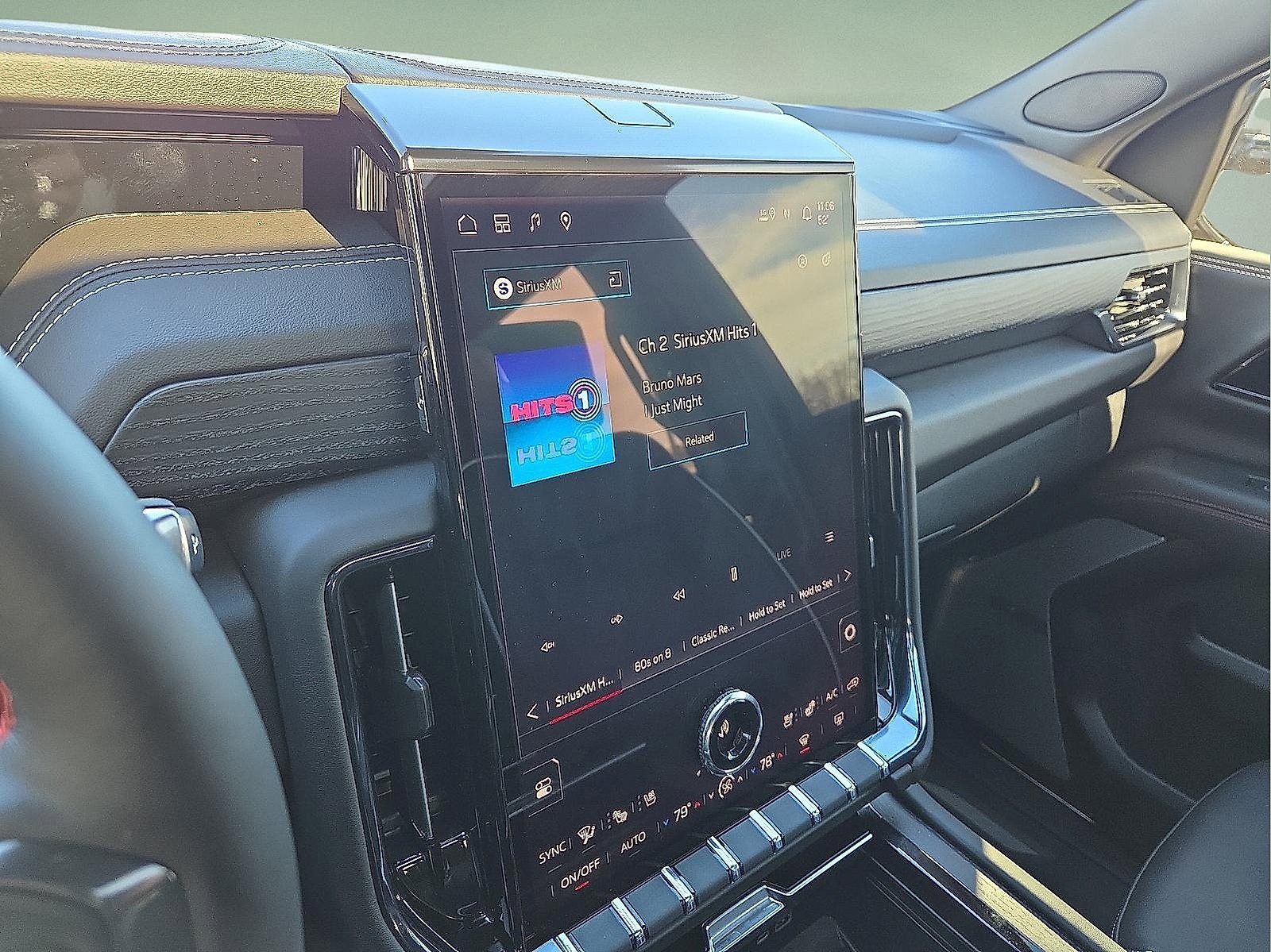 Used 2026 GMC Yukon AT4 Ultimate w/ LPO, Floor Liner Package image 19