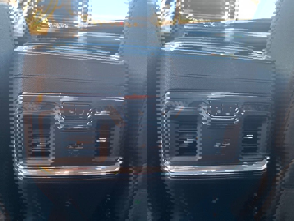 New 2026 Chevrolet Silverado 1500 LTZ w/ LTZ Premium Package image 16