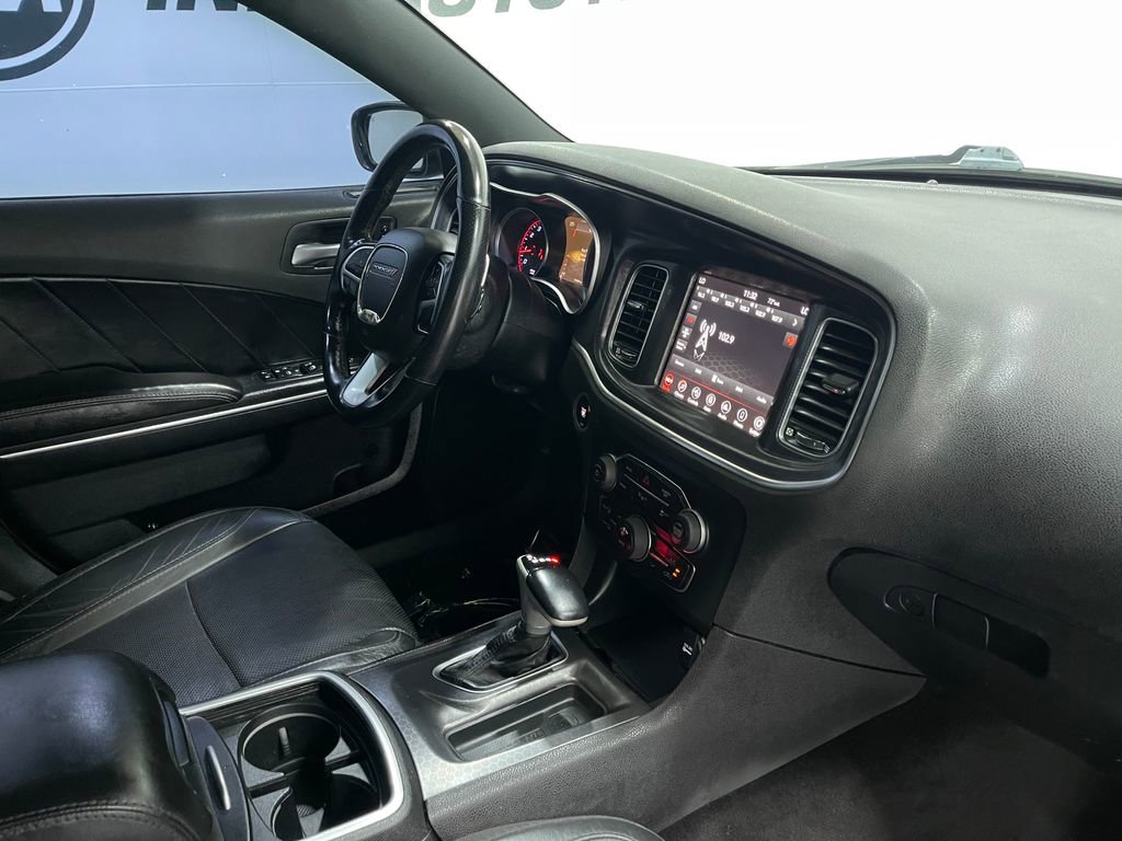 Used 2018 Dodge Charger R/T w/ Plus Group image 18