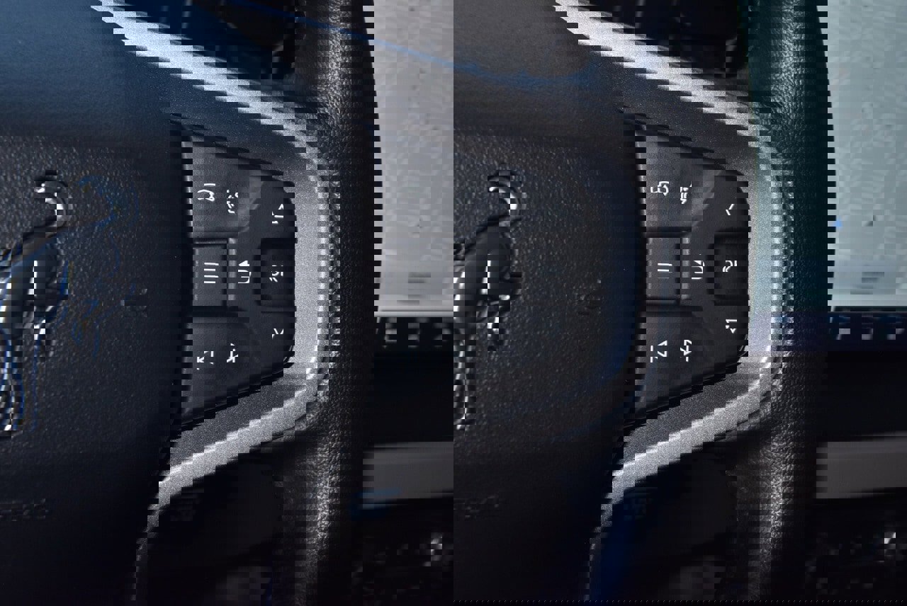 Used 2023 Ford Bronco Wildtrak image 25