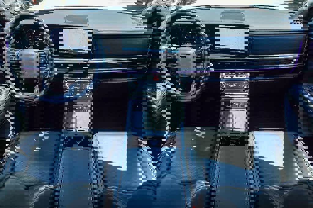 Used 2025 Hyundai Santa Fe Calligraphy image 11