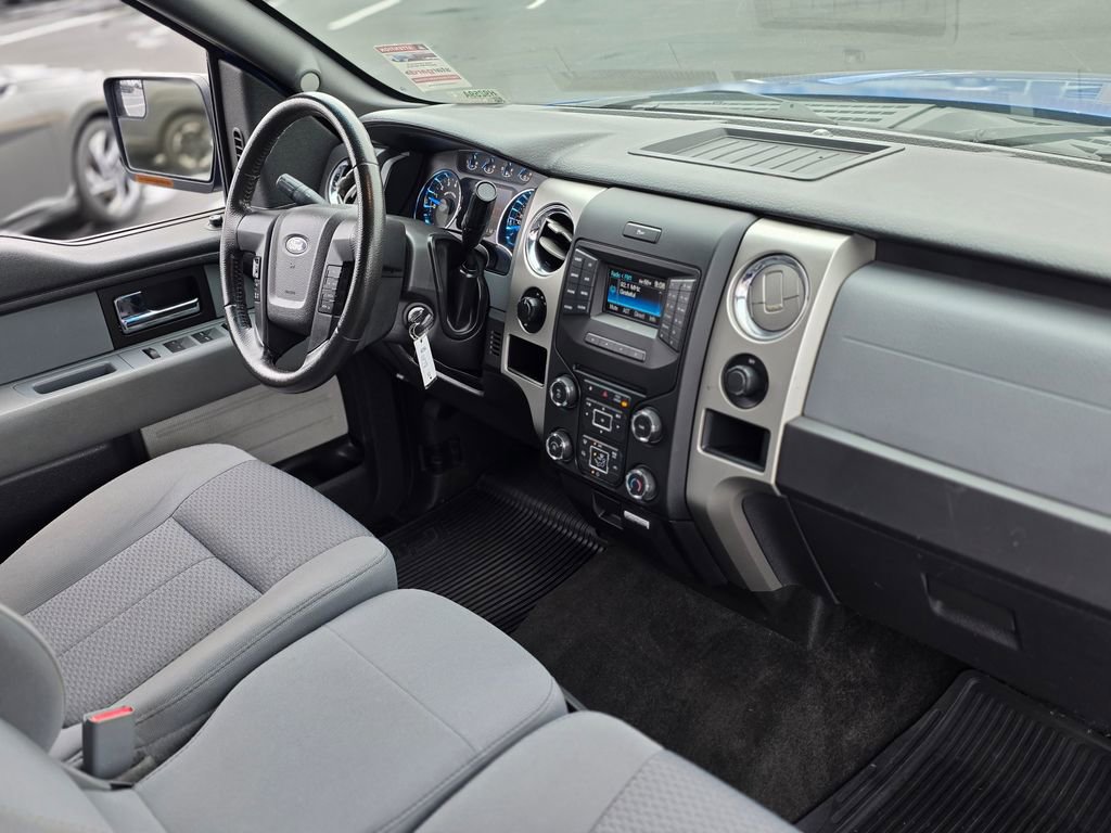 Used 2013 Ford F150 XLT w/ XLT Chrome Pkg AWD/4WD image 9
