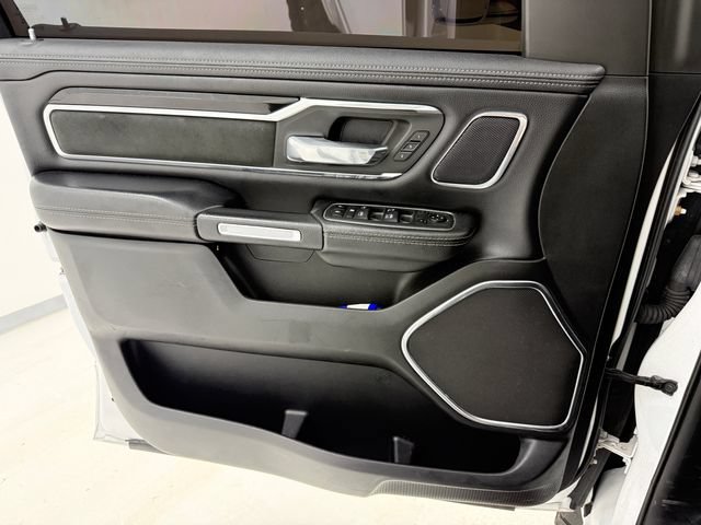 Used 2019 RAM 1500 Laramie RWD image 15