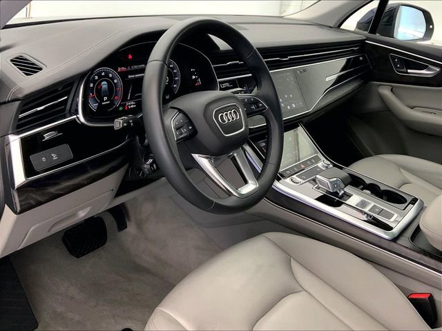 Certified 2023 Audi Q7 2.0T Premium w/ Convenience Package AWD/4WD image 4