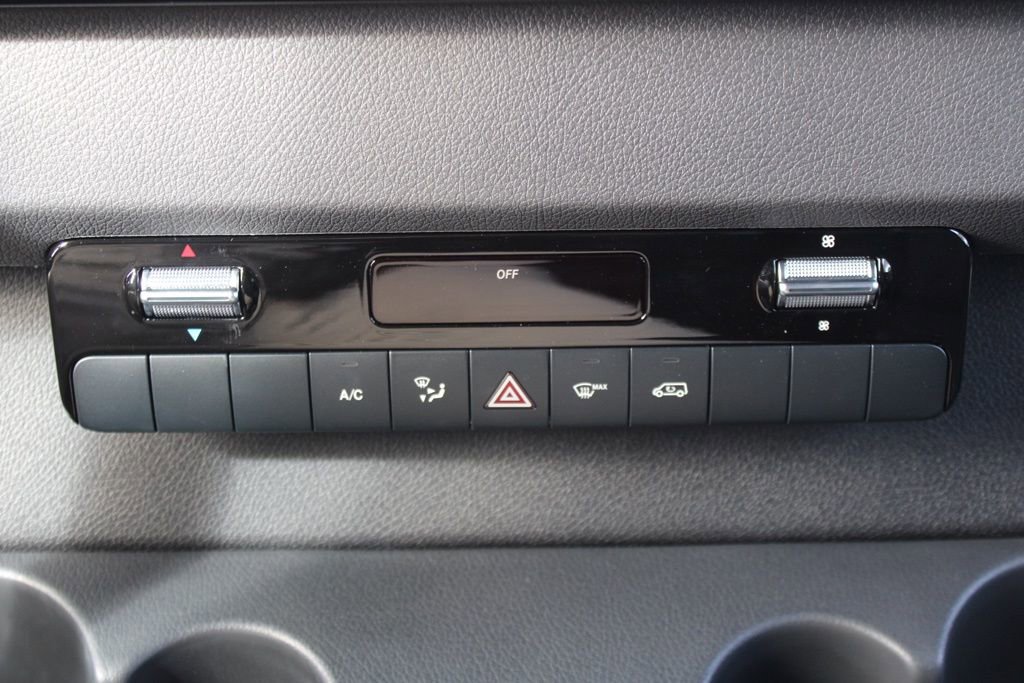 New 2025 Mercedes-Benz Sprinter 4500 image 31