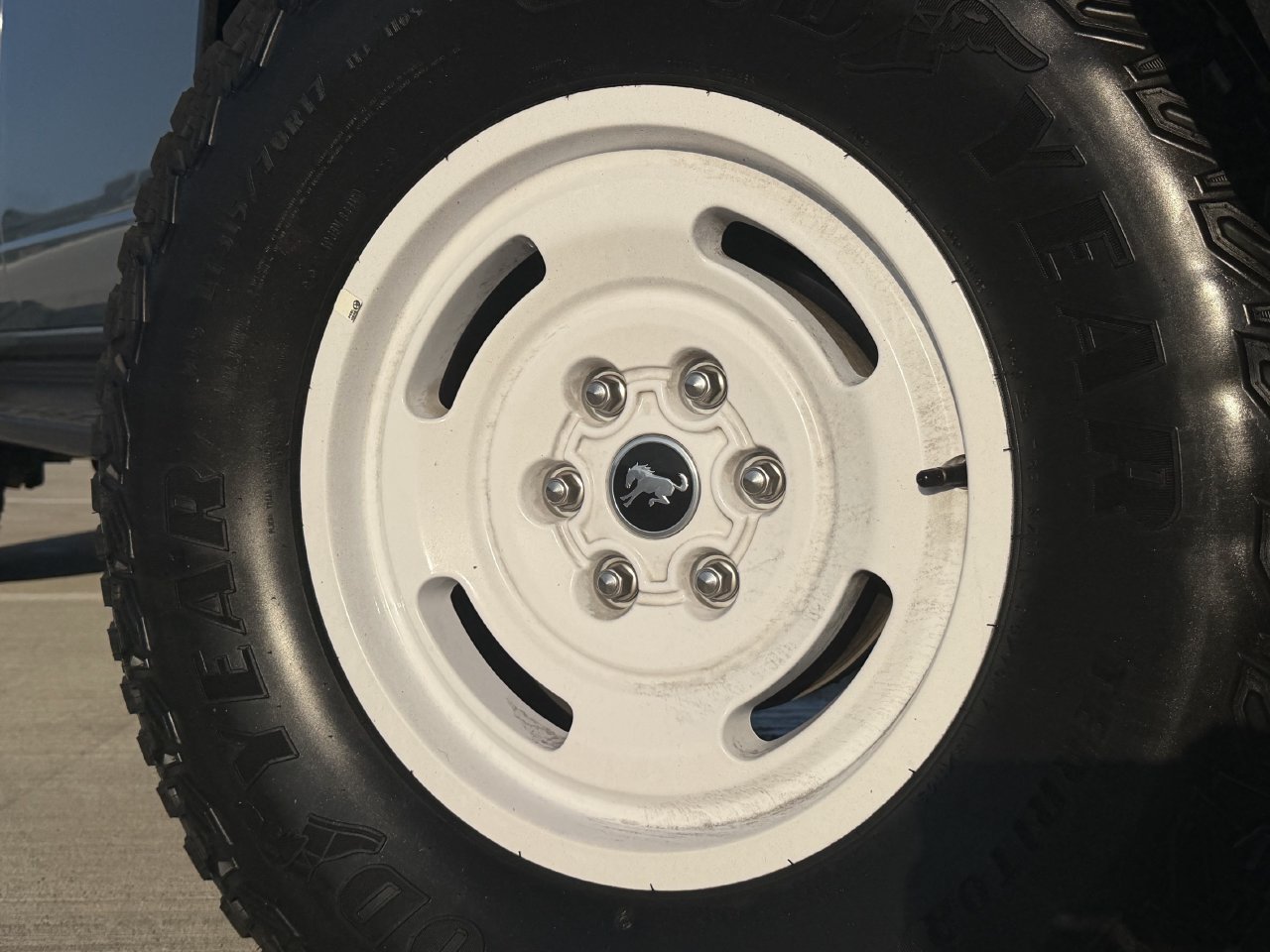 Used 2025 Ford Bronco Heritage Edition AWD/4WD image 9