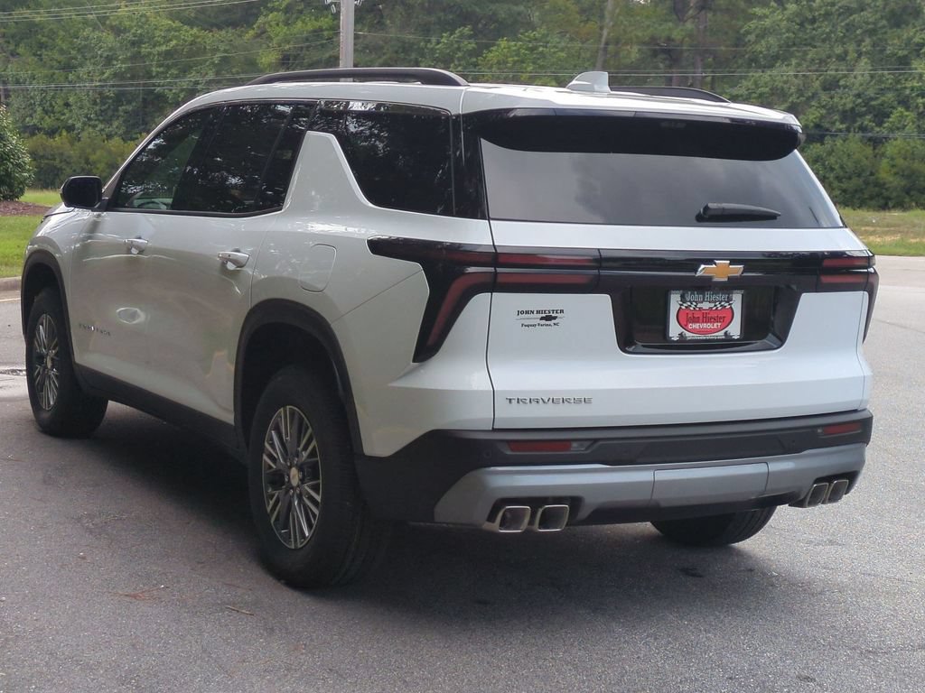 New 2027 Chevrolet Traverse LT w/ Driver Confidence Package FWD image 6