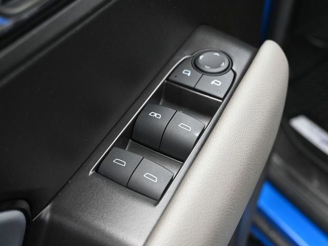 Used 2024 Chevrolet Colorado ZR2 w/ Technology Package AWD/4WD image 13