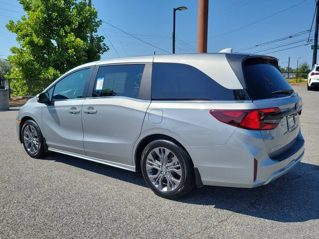 Certified 2025 Honda Odyssey Touring image 6