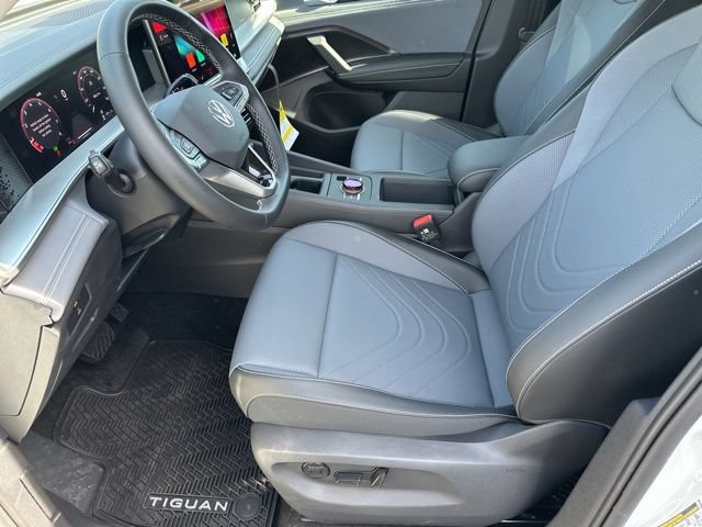 New 2026 Volkswagen Tiguan SE AWD/4WD image 10