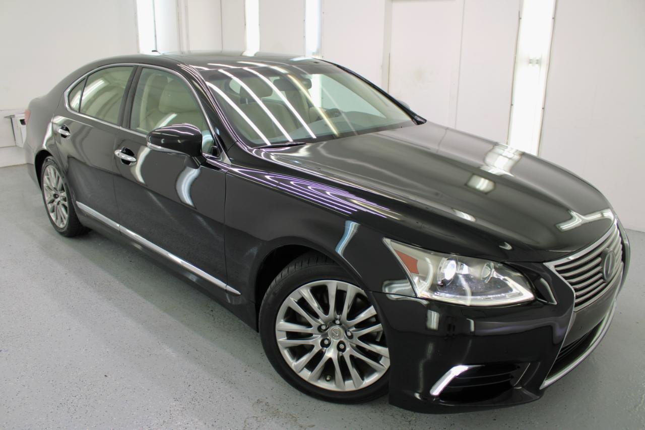 Used 2017 Lexus LS 460 w/ Comfort Package RWD image 29