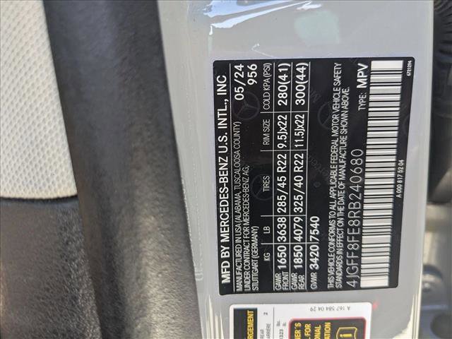 Used 2024 Mercedes-Benz GLS 580 4MATIC image 15