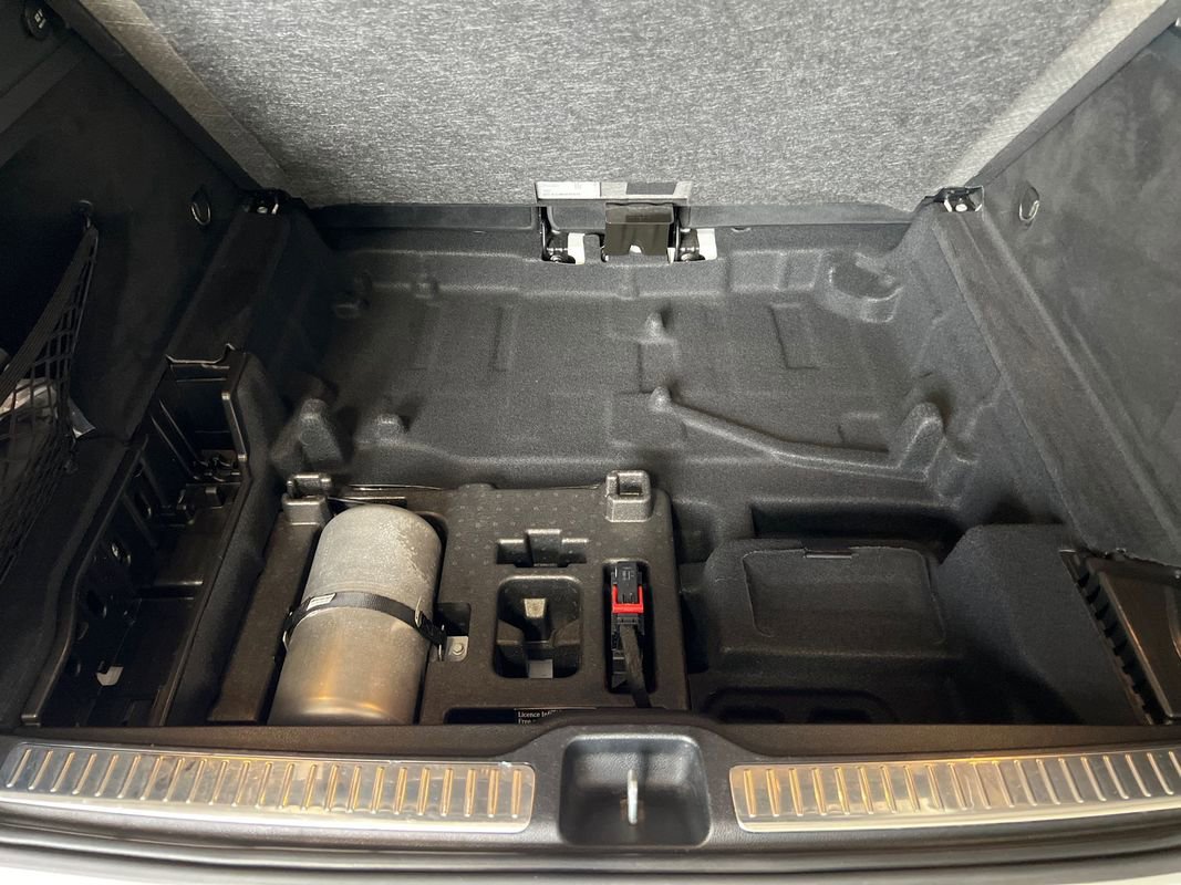 Used 2018 Mercedes-Benz GLC 63 AMG 4MATIC image 40