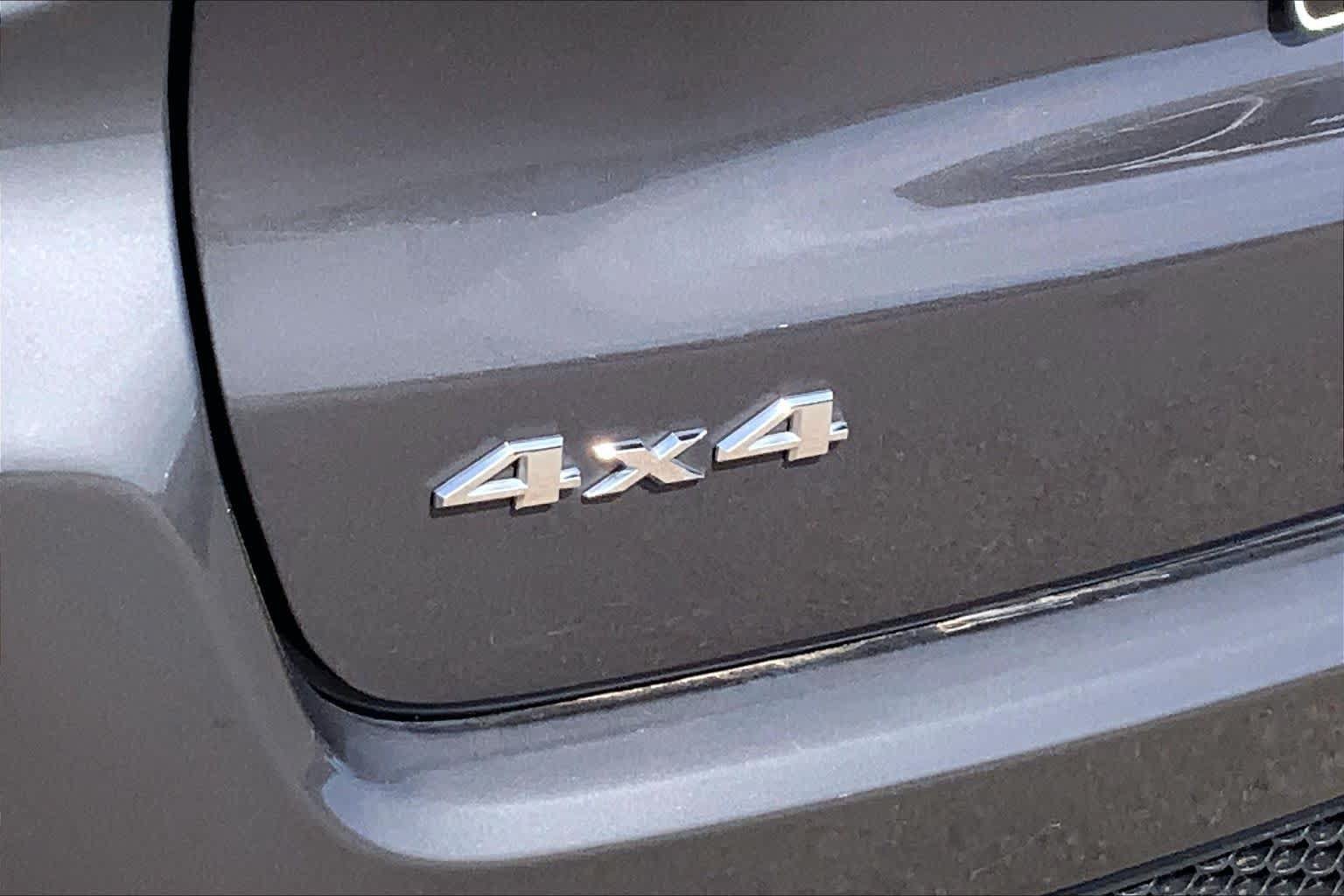 Used 2024 Jeep Compass Sport AWD/4WD image 10