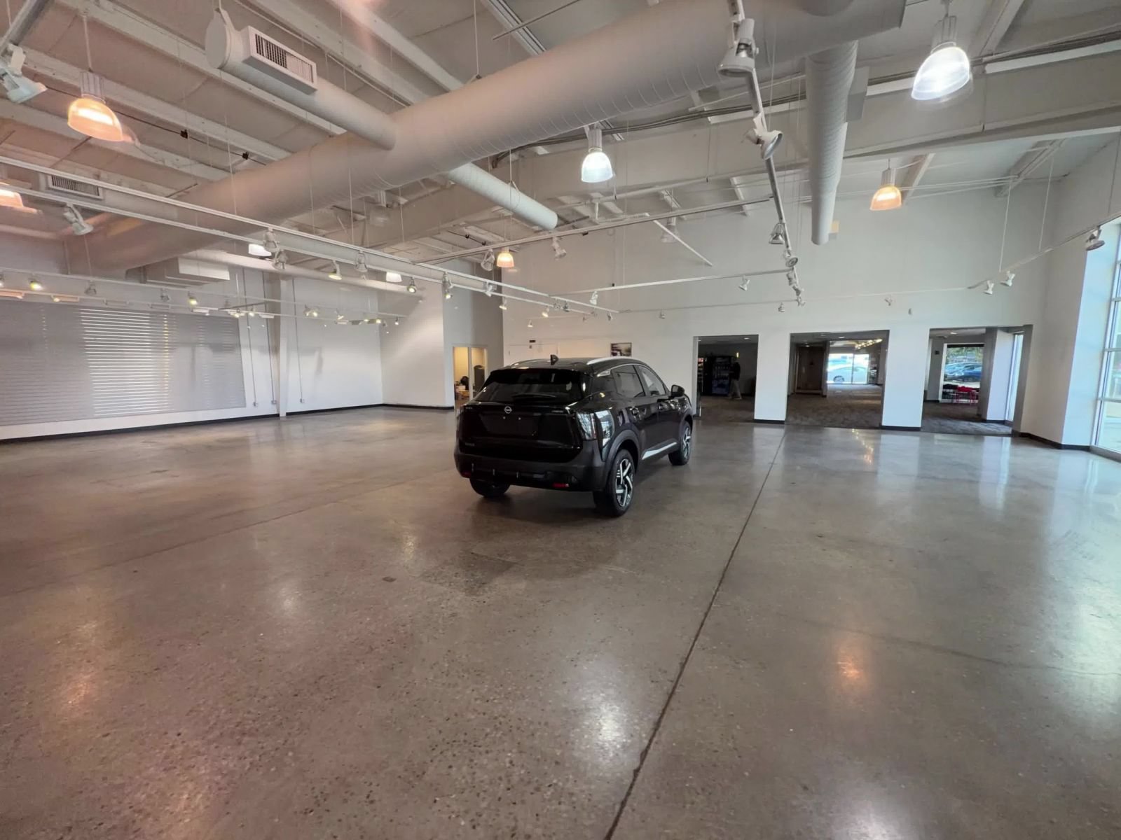 Used 2026 Nissan Kicks SV FWD image 16