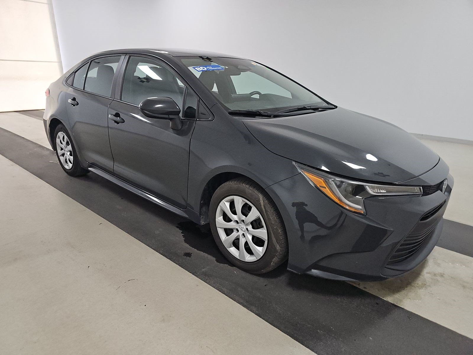 Used 2024 Toyota Corolla LE FWD image 4