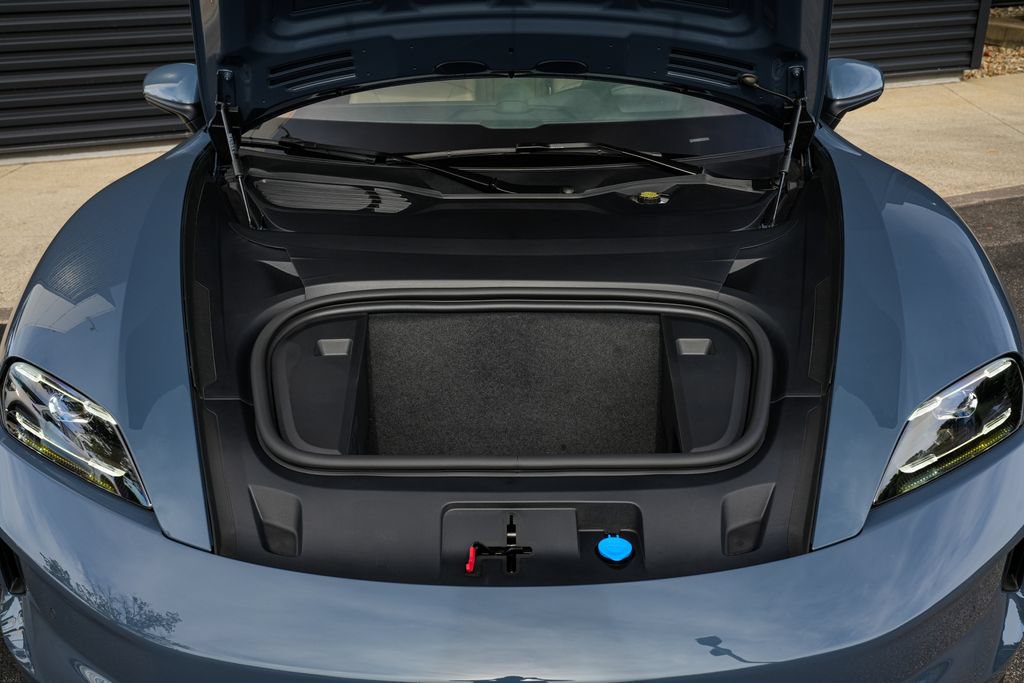 New 2026 Porsche Taycan AWD/4WD image 10