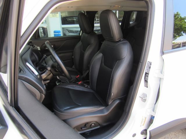 Used 2019 Jeep Renegade Limited image 13