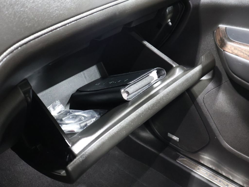 Used 2022 GMC Acadia Denali w/ GMC Pro Grade Package image 40