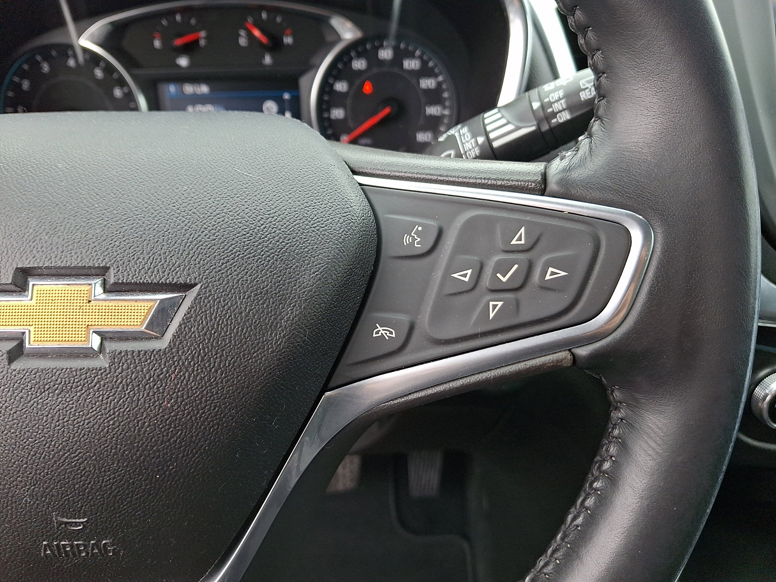 Used 2020 Chevrolet Equinox LT AWD/4WD image 22