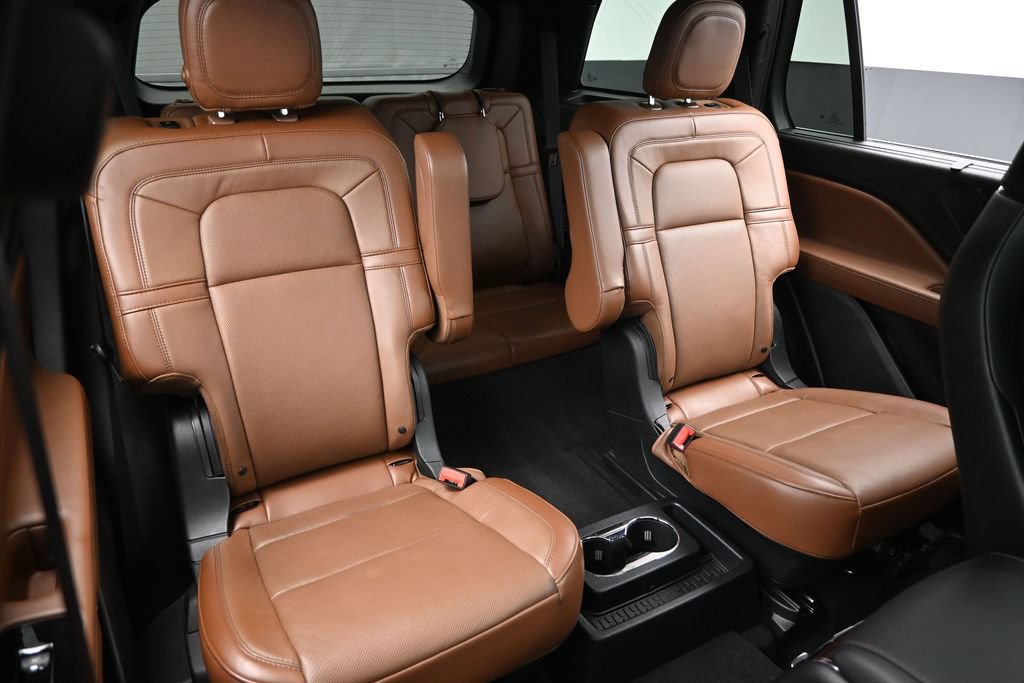 Used 2020 Lincoln Aviator Reserve w/ Equipment Group 202A AWD/4WD image 30
