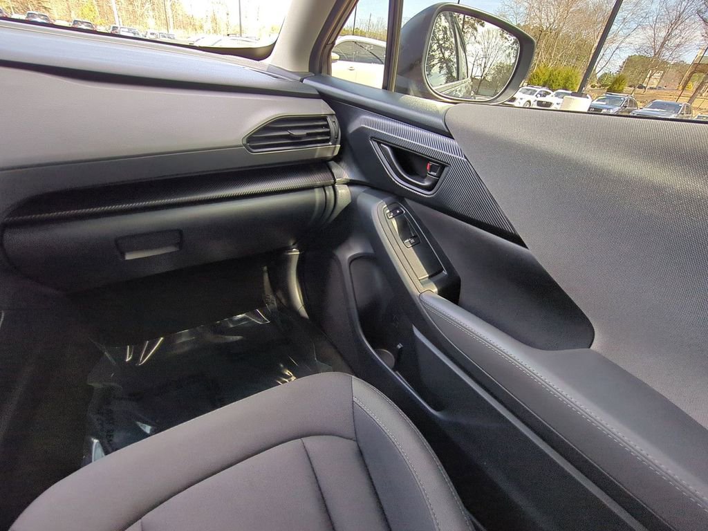 Used 2025 Subaru Crosstrek 2.0i Premium w/ Popular Package #4 image 17