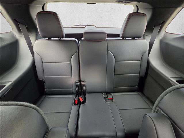 New 2026 Chevrolet Traverse Z71 w/ Enhanced Driving Package AWD/4WD image 14