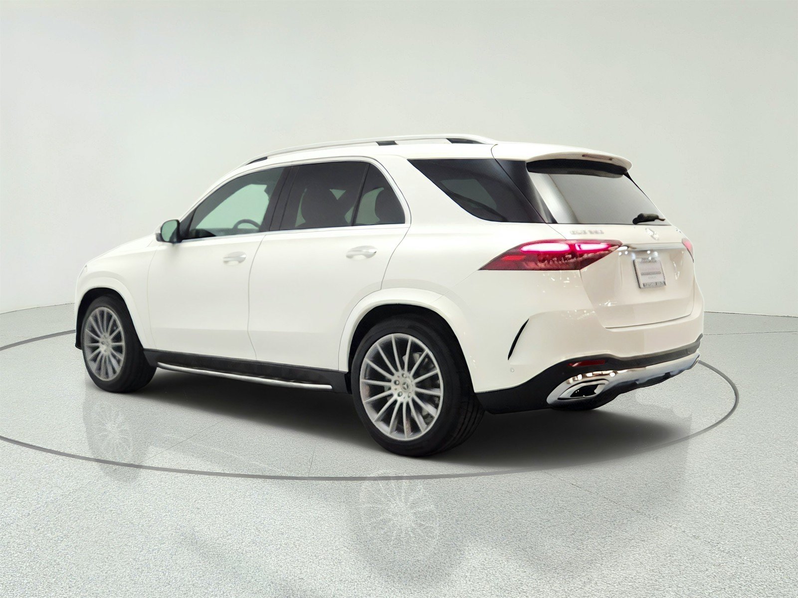 Used 2024 Mercedes-Benz GLE 350 4MATIC image 7