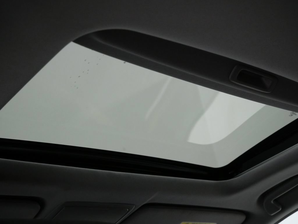 Used 2022 Honda CR-V EX image 4