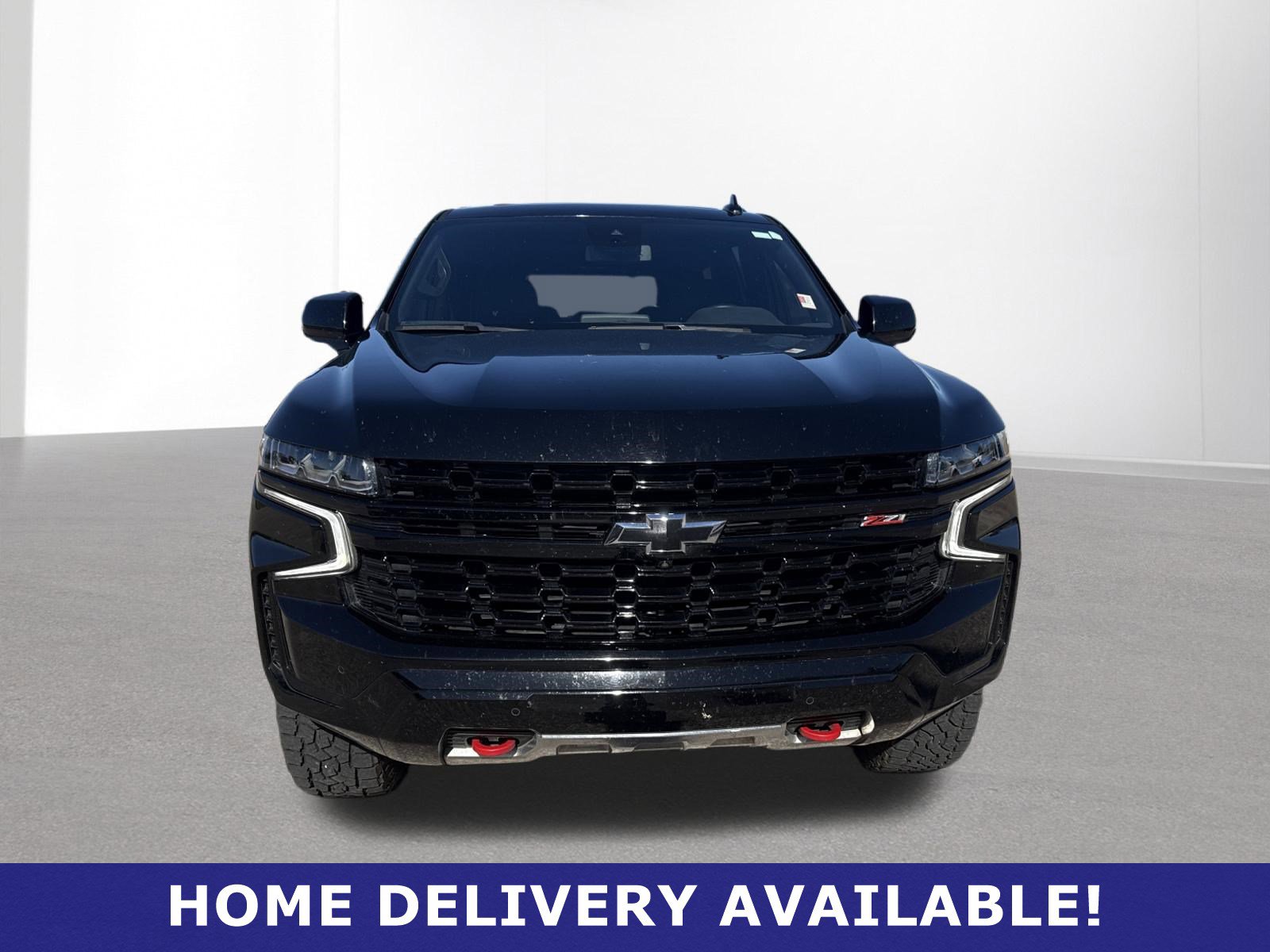Used 2024 Chevrolet Tahoe Z71 w/ Luxury Package AWD/4WD image 2