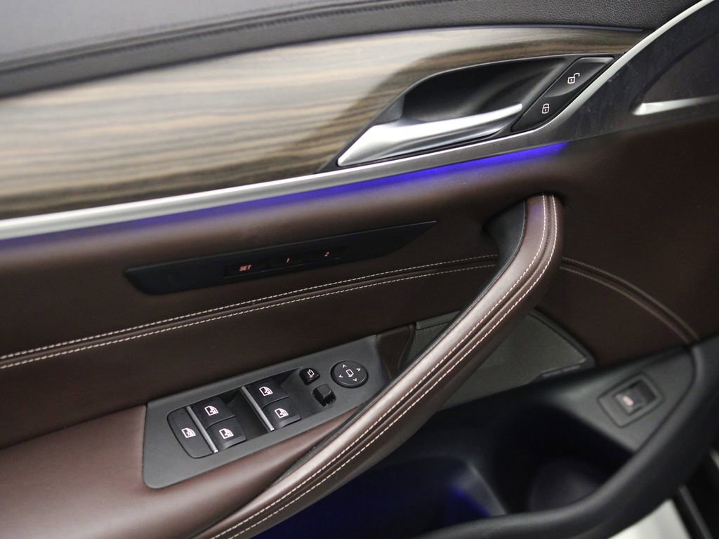 Used 2020 BMW 540i xDrive w/ M Sport Package image 22