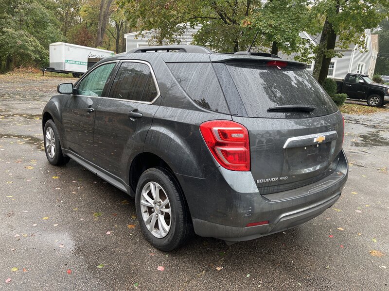 Used 2017 Chevrolet Equinox LT AWD/4WD image 2