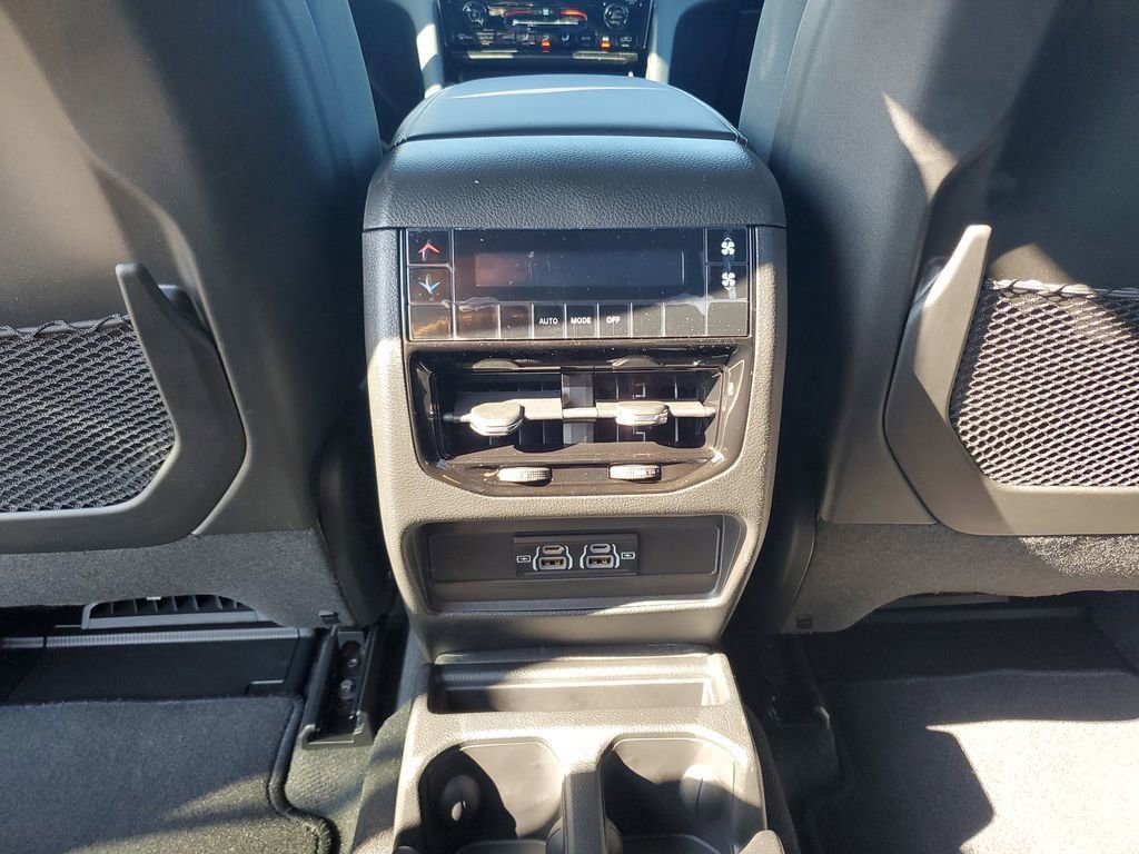 New 2025 Jeep Grand Cherokee L Laredo image 12