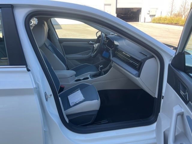 New 2026 Volkswagen Jetta SE image 28