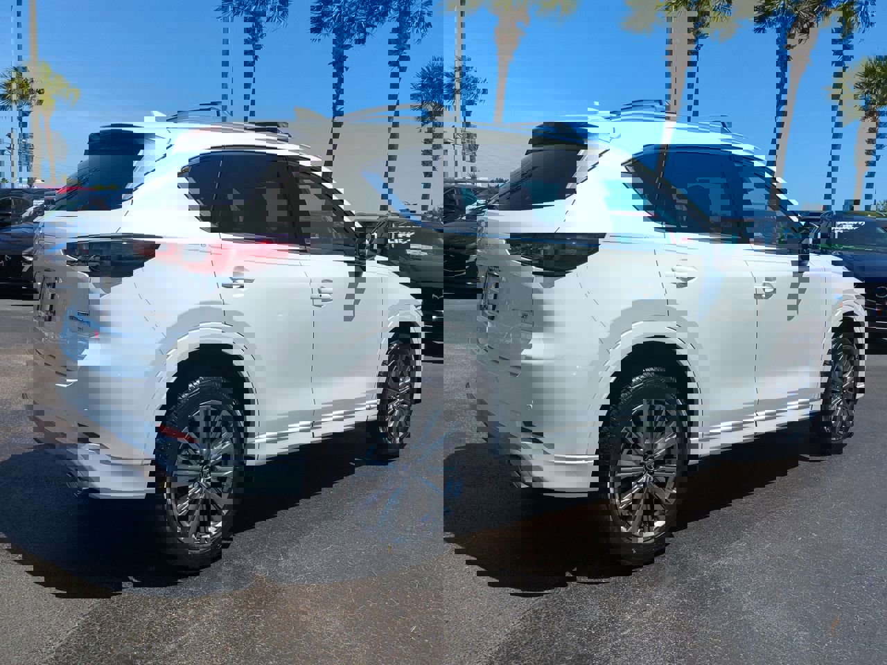 New 2025 MAZDA CX-5 Signature image 4