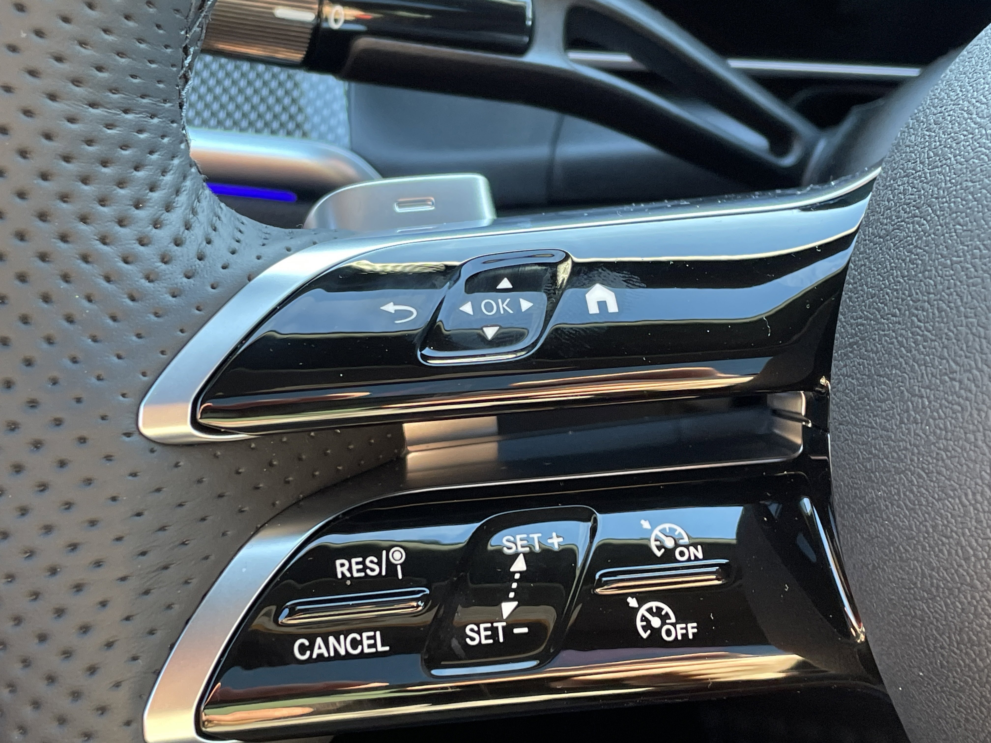 New 2026 Mercedes-Benz GLC 300 4MATIC image 26