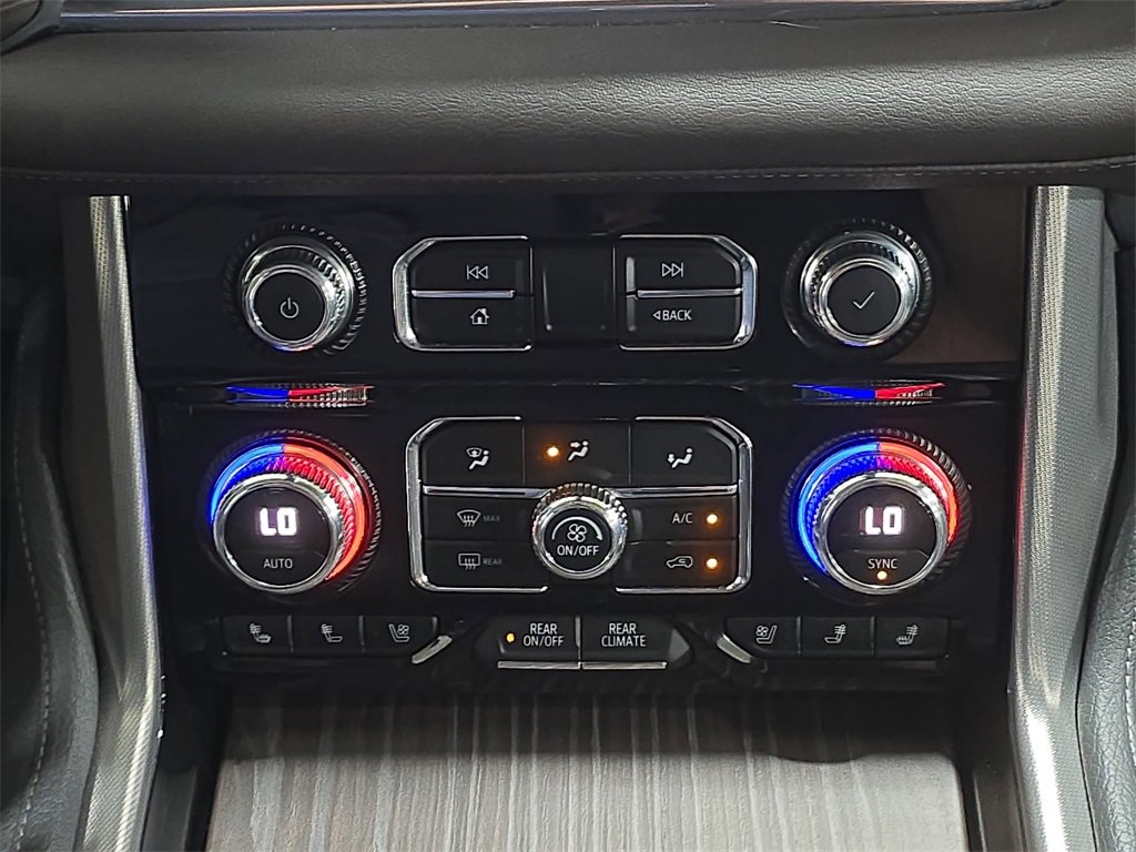 Used 2021 GMC Yukon Denali w/ Denali Premium Package image 23