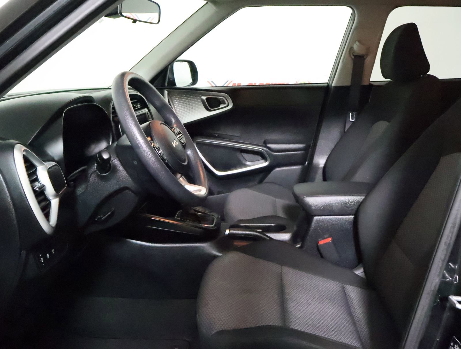 Used 2024 Kia Soul LX w/ Option Group 015 image 24