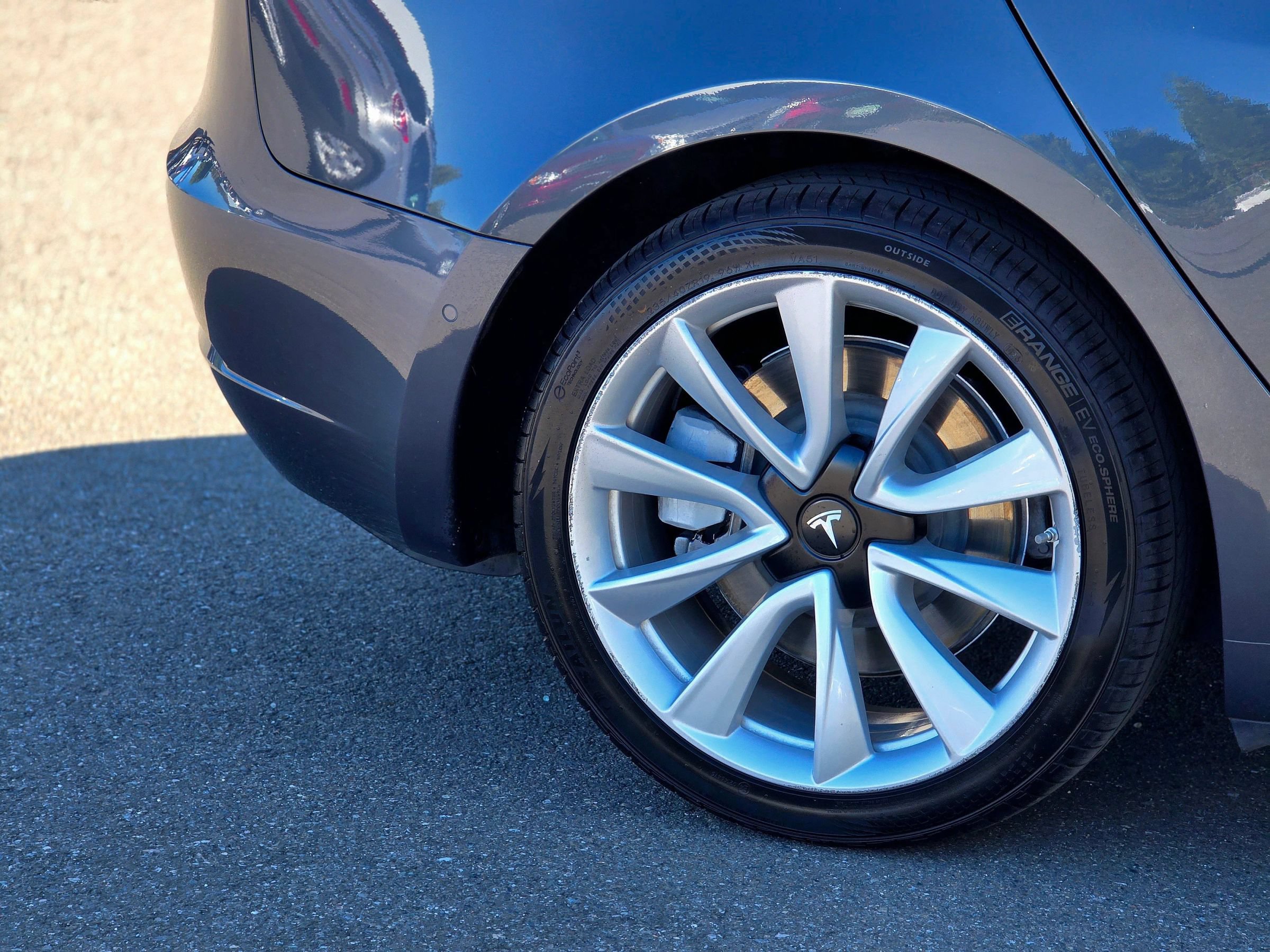 Used 2019 Tesla Model 3 Long Range AWD/4WD image 18