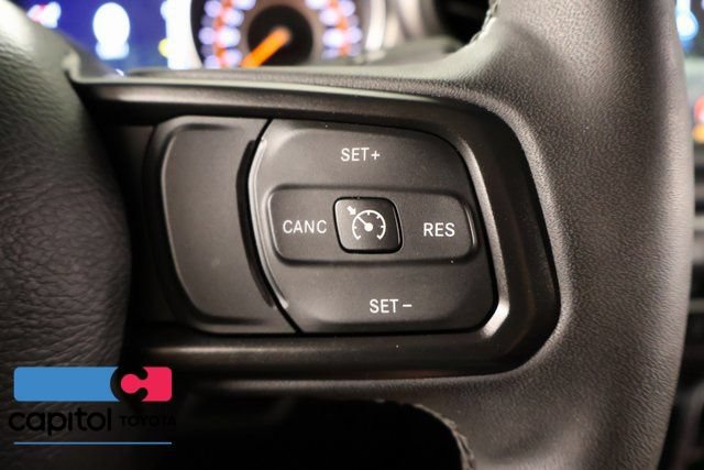 Used 2023 Jeep Gladiator Sport AWD/4WD image 17