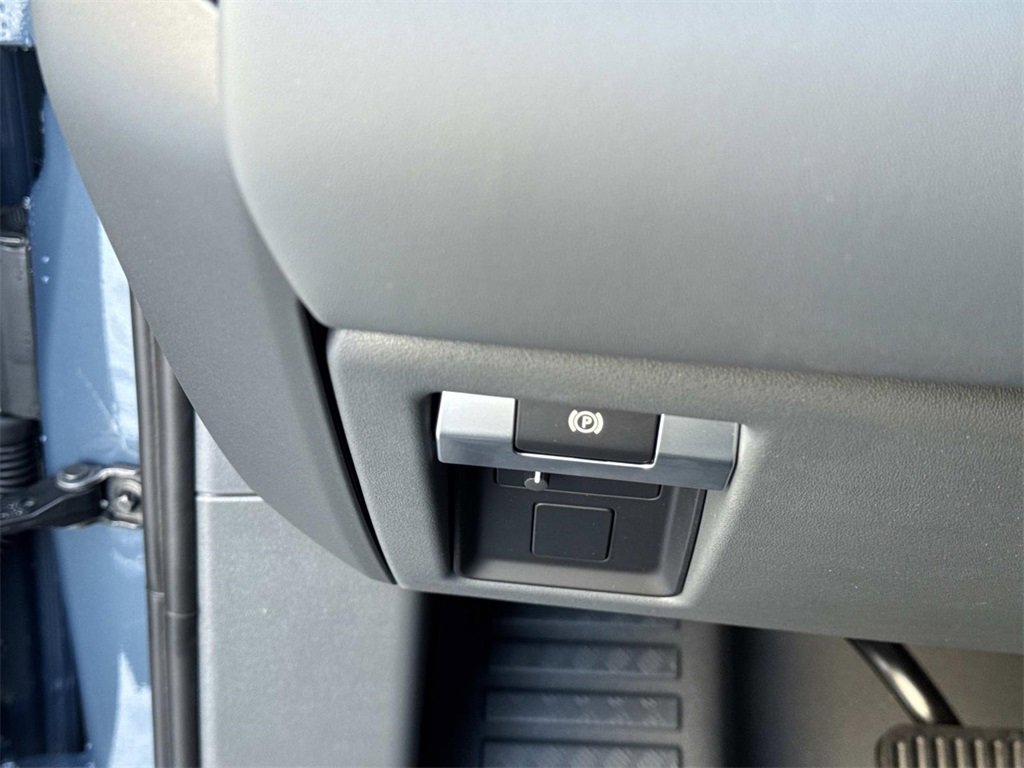 New 2026 Land Rover Defender 110 S image 30