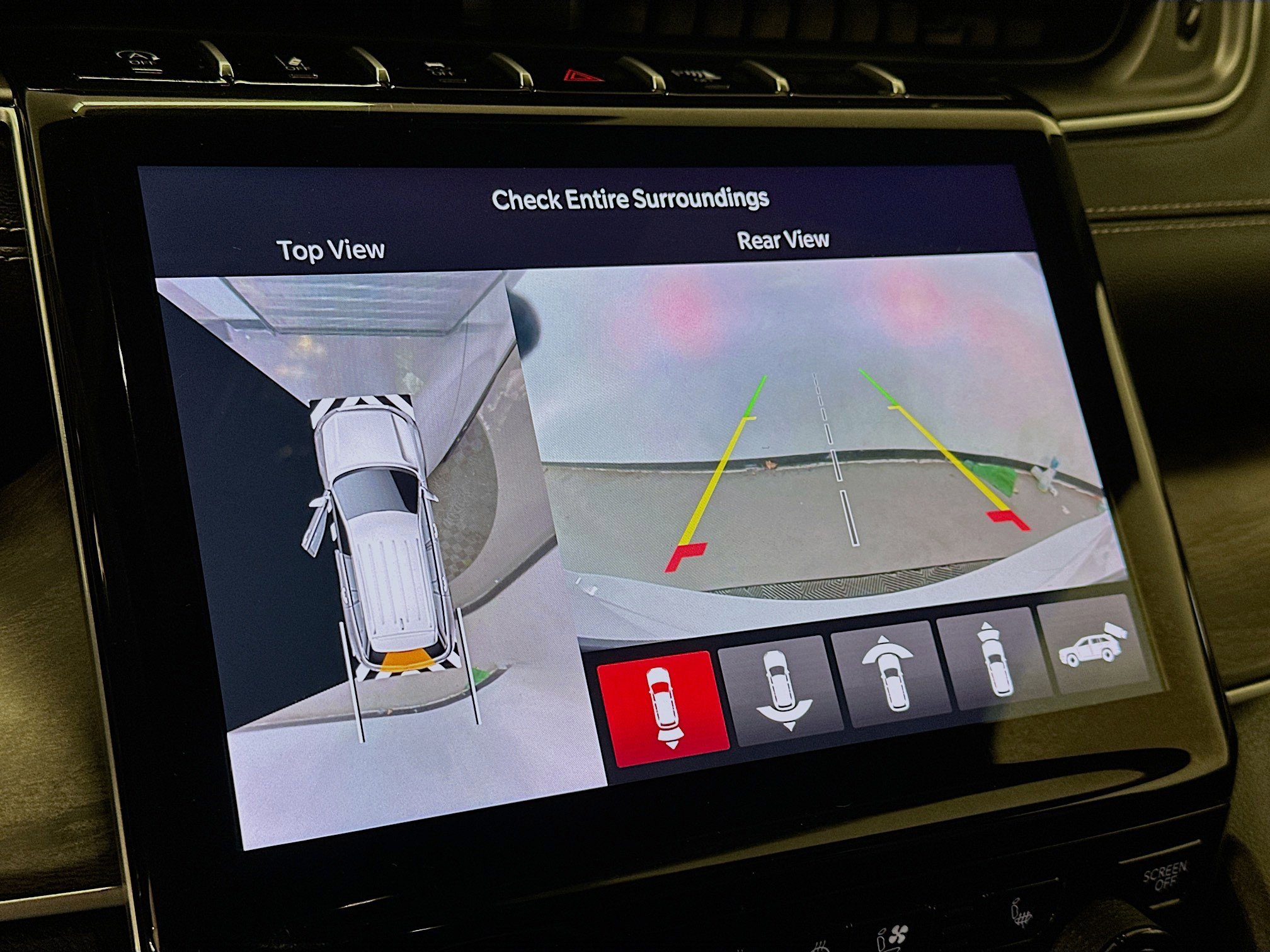 Used 2024 Jeep Grand Cherokee L Limited w/ Luxury Tech Group II image 23