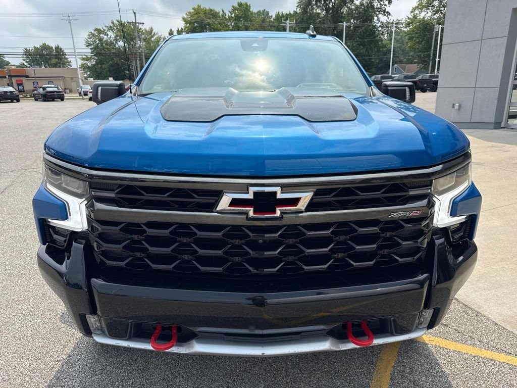 Used 2022 Chevrolet Silverado 1500 ZR2 w/ Technology Package AWD/4WD image 13