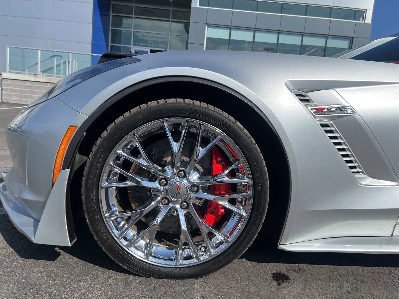 Used 2016 Chevrolet Corvette Z06 w/ 3LZ Preferred Equipment Group RWD image 36