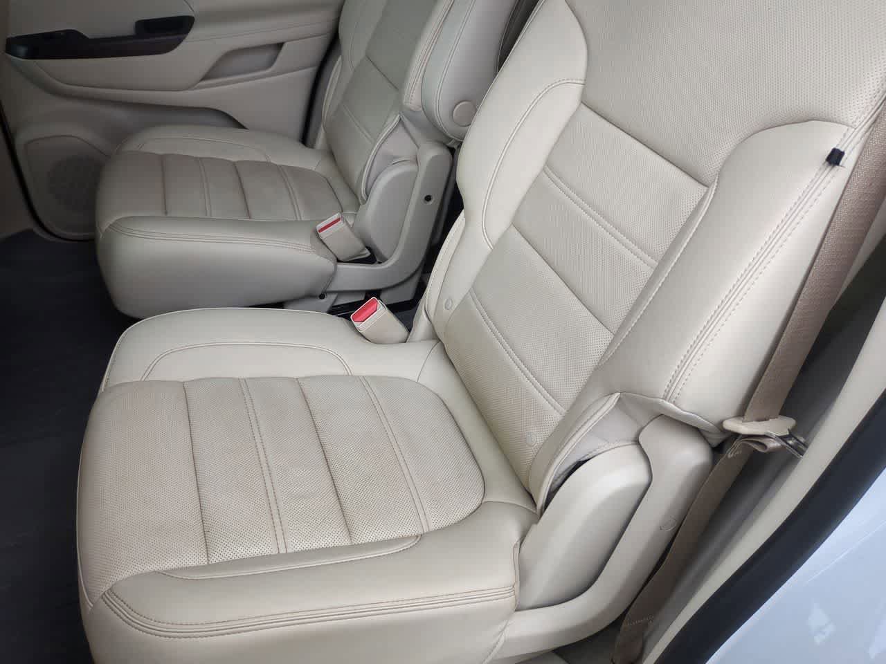 Used 2022 GMC Acadia Denali w/ Denali Technology Package FWD image 20