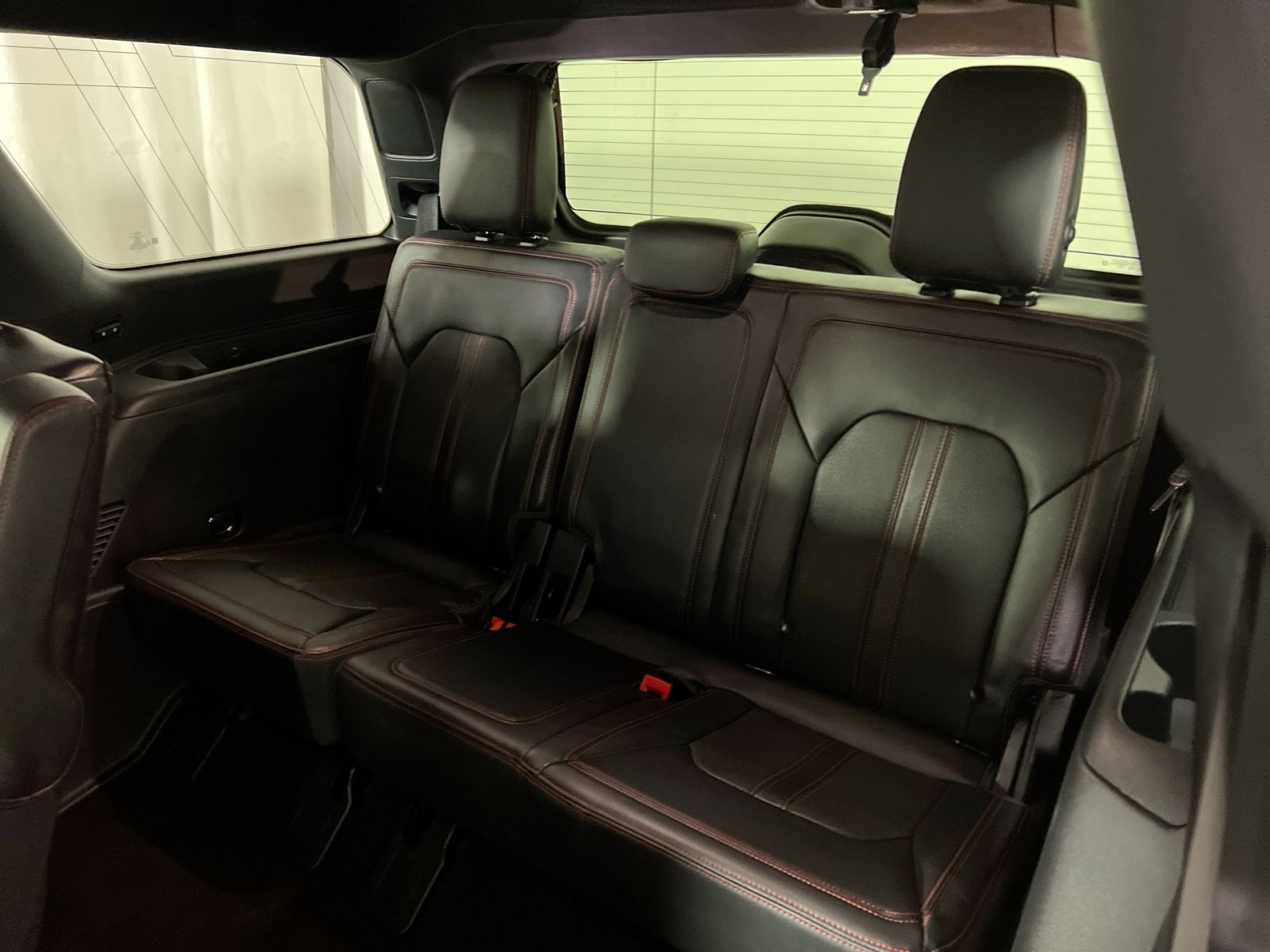 Used 2023 Ford Expedition Limited image 28