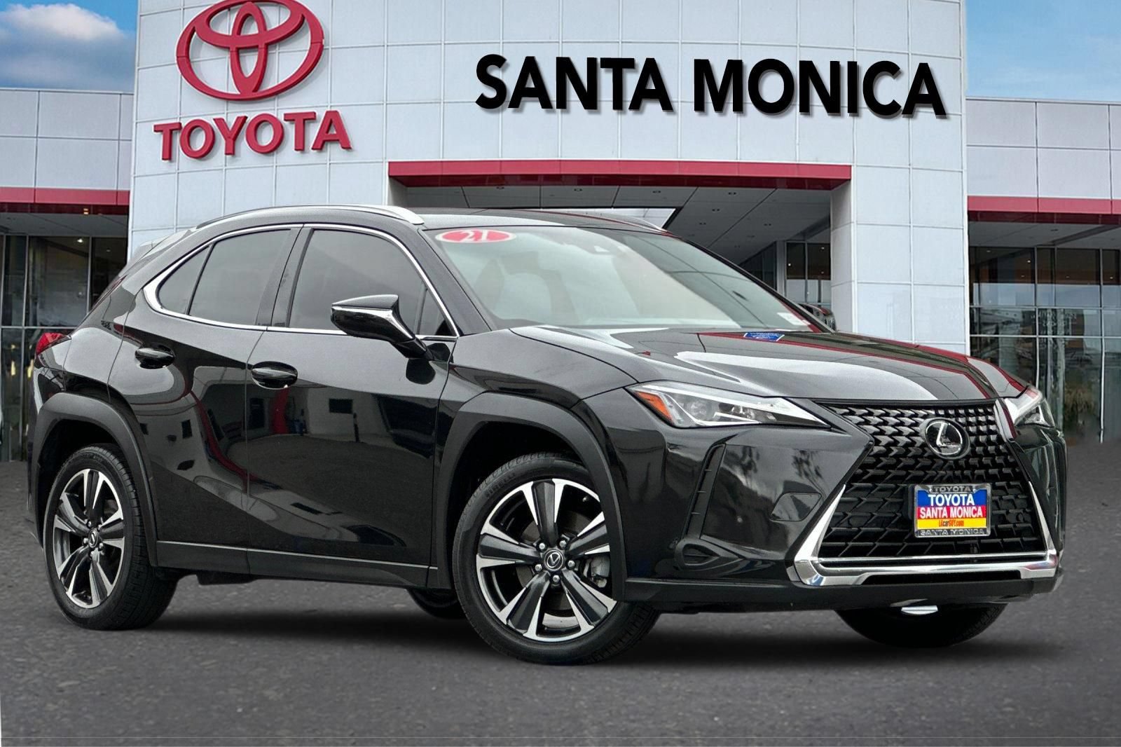 Used 2021 Lexus UX 200 w/ Accessory Package (Z2) FWD image 2