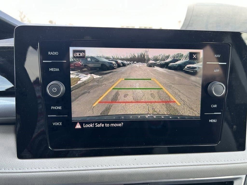 New 2026 Volkswagen Taos SEL AWD/4WD image 14