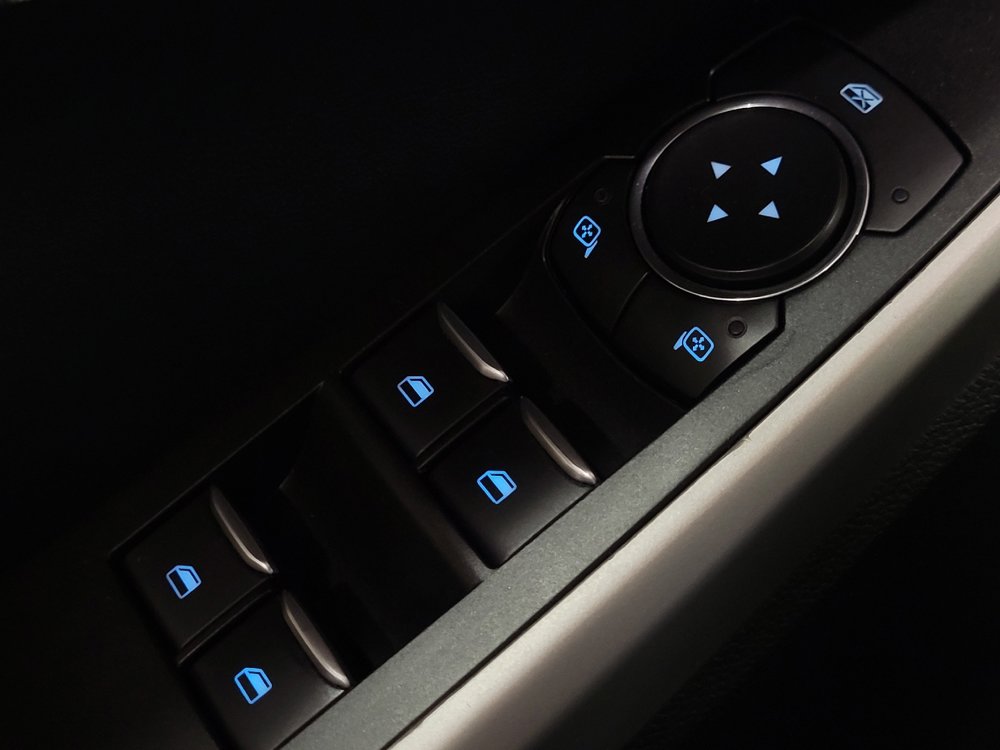 Used 2022 Ford Explorer XLT image 27