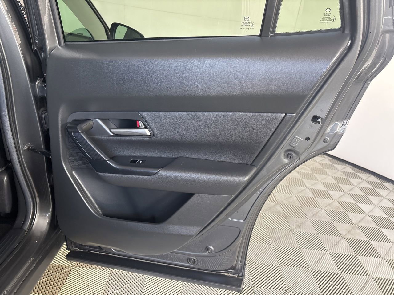 Used 2025 MAZDA CX-50 AWD 2.5 Hybrid w/ Premium Pkg image 28